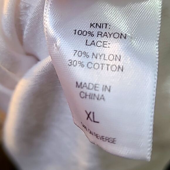 Soho White T-Shirt with Off-White Lace Overlay, Size XL - Picture 9 of 9